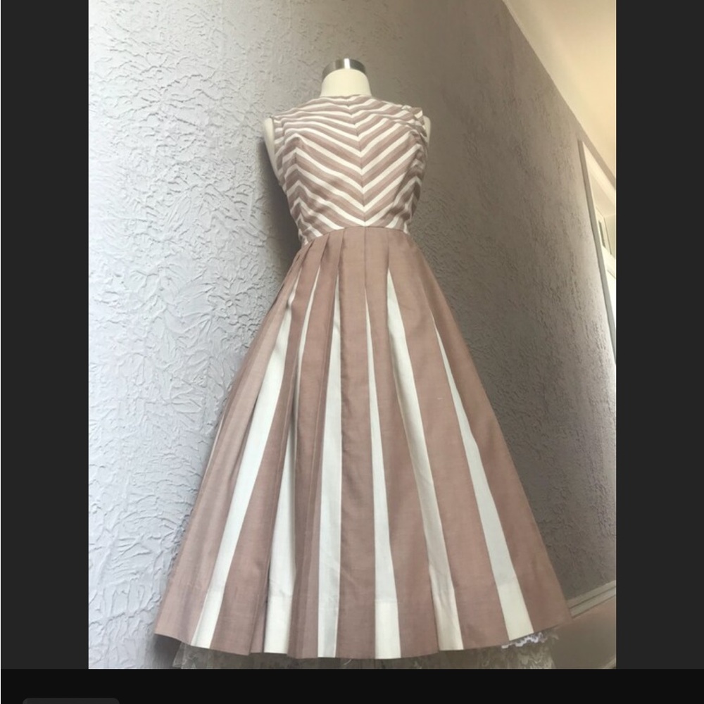 1950s Vintage Striped Sleeveless Dress